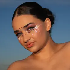 Listen to Sasha Maya Barr, watch music videos, read bio, see tour dates & more!