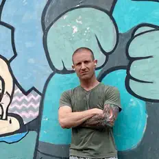Ascolta James Burnstein, guarda video musicali, leggi la biografia, vedi le date del tour & altro!