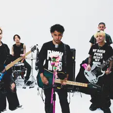 Posłuchaj wykonawcy Dalil Black, obejrzyj teledyski, przeczytaj biografię, zobacz daty tras koncertowych i nie tylko!