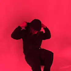 Dengarkan Elo James, tonton video musik, baca bio, lihat tanggal tur & lainnya!