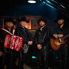 Listen to Grupo Viada, watch music videos, read bio, see tour dates & more!