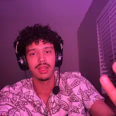 Poslechněte si interpreta AlecDeO, sledujte hudební videa, přečtěte si životopis, podívejte se na data turné a další informace.