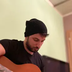 Escucha a PureFocused, mira videos musicales, lee su biografía, consulta las fechas de las gira y más.