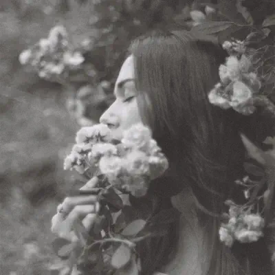 Listen to Laura Campos, watch music videos, read bio, see tour dates & more!