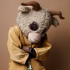 Ascolta Hygi, guarda video musicali, leggi la biografia, vedi le date del tour & altro!