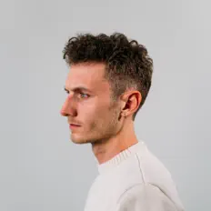 Escucha a Hunter Powell, mira videos musicales, lee su biografía, consulta las fechas de las gira y más.