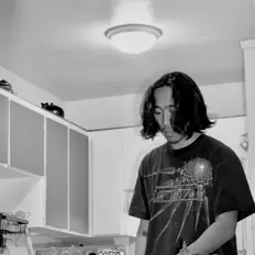 Ouça Keezy1, assista a videoclipes, leia a biografia, veja as datas das turnês e mais!
