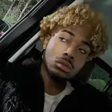 Listen to Femthugg, watch music videos, read bio, see tour dates & more!