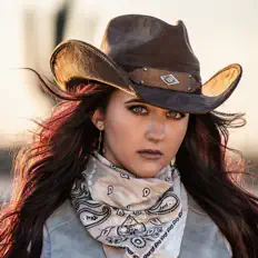 Listen to Ashley Wineland, watch music videos, read bio, see tour dates & more!