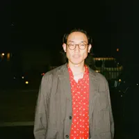 Dengarkan undefined, tonton video musik, baca bio, lihat tanggal tur & lainnya!