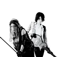 Escucha a undefined, mira videos musicales, lee su biografía, consulta las fechas de las gira y más.