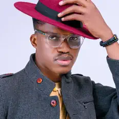 Ascolta Windy Trail, guarda video musicali, leggi la biografia, vedi le date del tour & altro!