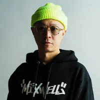 Escucha a undefined, mira videos musicales, lee su biografía, consulta las fechas de las gira y más.