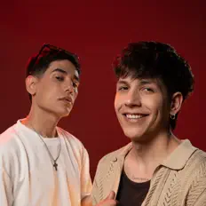 Ouça Vius, assista a videoclipes, leia a biografia, veja as datas das turnês e mais!