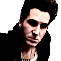 Écoutez undefined, regardez des vidéoclips, lisez la biographie, consultez les dates de tournée et plus encore !
