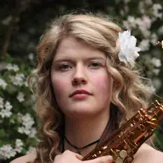 收听 Asha Parkinson、观看音乐视频、阅读小传、查看巡演日期等 ！