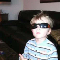 Ακούστε περιεχόμενο από Yk Dee, παρακολουθήστε μουσικά βίντεο, διαβάστε το βιογραφικό, δείτε ημερομηνίες περιοδείας, και πολλά ακόμη!