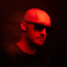 Escucha a Jengs, mira videos musicales, lee su biografía, consulta las fechas de las gira y más.