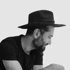 Hör dir RumiX an, schau dir Musikvideos an, lies die Biografie, finde Tourdaten und mehr!