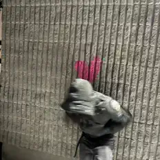 Poslechněte si interpreta Kenz!, sledujte hudební videa, přečtěte si životopis, podívejte se na data turné a další informace.