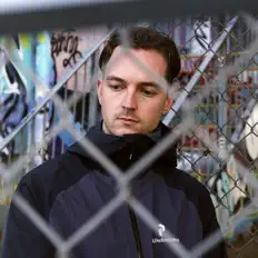 Posłuchaj wykonawcy Wax Thief, obejrzyj teledyski, przeczytaj biografię, zobacz daty tras koncertowych i nie tylko!