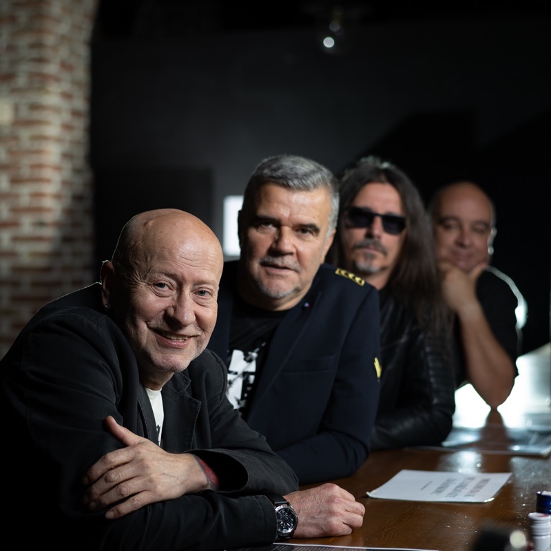 Prljavo Kazalište - Mi plešemo (Live)