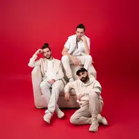 Ouça undefined, assista a videoclipes, leia a biografia, veja as datas das turnês e mais!