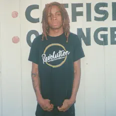 cade dinle, müzik videolarını izle, biyografisini oku, tur tarihlerini ve daha fazlasını gör!