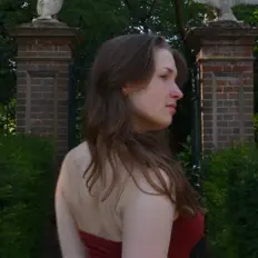 Escucha a Isla Mae, mira videos musicales, lee su biografía, consulta las fechas de las gira y más.