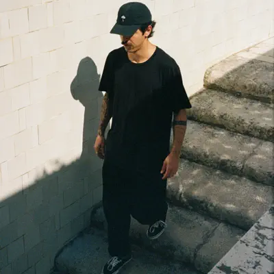 Listen to Peve, watch music videos, read bio, see tour dates & more!