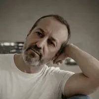 Escucha a undefined, mira vídeos musicales, lee la biografía, consulta fechas de giras y mucho más.
