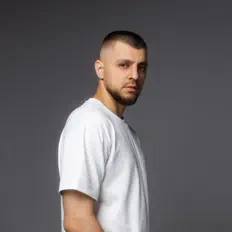 ИКСЫ dinle, müzik videolarını izle, biyografisini oku, tur tarihlerini ve daha fazlasını gör!