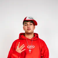 聆聽 undefined、觀看音樂影片、閱讀小傳、查看巡演日期等！