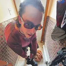Poslechněte si interpreta Rose Duke, sledujte hudební videa, přečtěte si životopis, podívejte se na data turné a další informace.