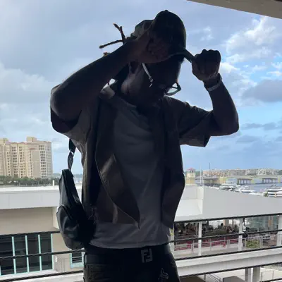 Listen to Mula GC, watch music videos, read bio, see tour dates & more!