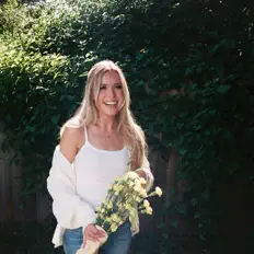 Listen to Sarahbeth Taite, watch music videos, read bio, see tour dates & more!