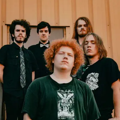 Listen to DeadSunday, watch music videos, read bio, see tour dates & more!