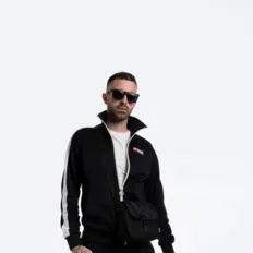 收听 李昶俊、观看音乐视频、阅读小传、查看巡演日期等 ！