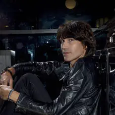 Dengarkan Mauro Di Maggio, tonton video musik, baca bio, lihat tanggal tur & lainnya!