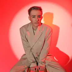 Escucha a Çağrı Gürel, mira videos musicales, lee su biografía, consulta las fechas de las gira y más.