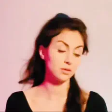 聆聽 Maât Mons、觀看音樂影片、閱讀小傳、查看巡演日期等！