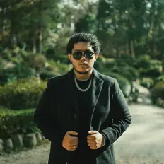 Poslechněte si interpreta Ruben Magaña, sledujte hudební videa, přečtěte si životopis, podívejte se na data turné a další informace.