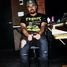 Anthony the Astronaut: песни, клипы, биография, даты выступлений и многое другое.