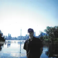 Alex Reverb: песни, клипы, биография, даты выступлений и многое другое.