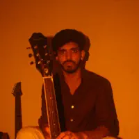 Escucha a undefined, mira vídeos musicales, lee la biografía, consulta fechas de giras y mucho más.