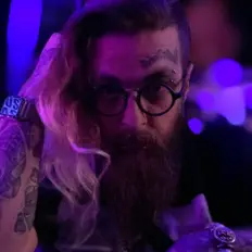 DJ Nobody Special सुनें, म्यूज़िक वीडियो देखें, बायो पढ़ें, दौरे की तारीखें और बहुत कुछ देखें!