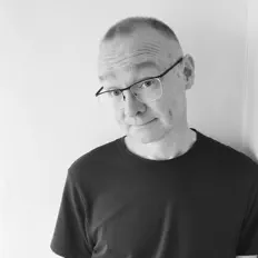 Richy McLoughlinを聴いたり、ミュージックビデオを鑑賞したり、経歴やツアー日程などを確認したりしましょう！