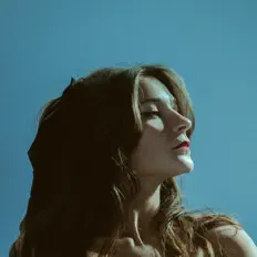 Dengarkan EMMY, tonton video musik, baca bio, lihat tanggal tur & lainnya!