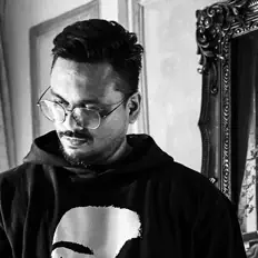 Bluish Music dinle, müzik videolarını izle, biyografisini oku, tur tarihlerini ve daha fazlasını gör!