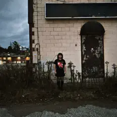 Fire Manicを聴いたり、ミュージックビデオを鑑賞したり、経歴やツアー日程などを確認したりしましょう！